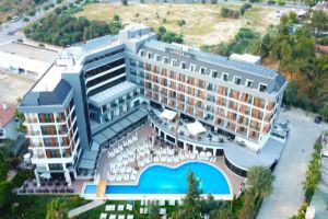 Hotel The Raga Side Fine Dining Side