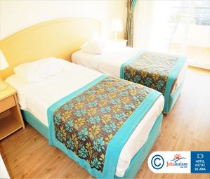 Poze ASKA JUST IN BEACH 7