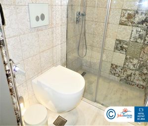 Poze BLUE CARPET LUXURY SUITES 17