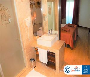 Poze COMMODORE ELITE SUITES   SPA TURCIA