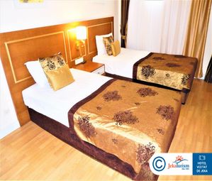 Poze CRYSTAL PALACE LUXURY 9