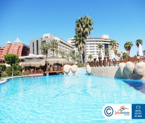 Poze FAME RESIDENCE LARA 10