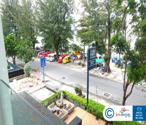 Poze Four Points By Sheraton Phuket Patong Beach Resort 11