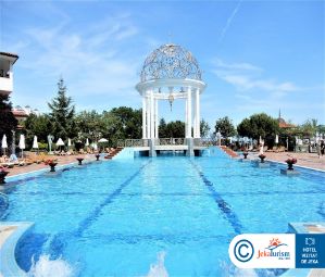 Poze Helena Sands 13