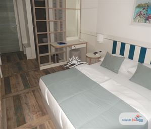 Poze Hotel CASTELLASTVA PETROVAC MUNTENEGRU