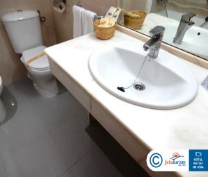 Poze Hotel Monarque Fuengirola Park Costa Del Sol Spania