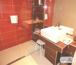 Poze Hotel PALAS PETROVAC MUNTENEGRU