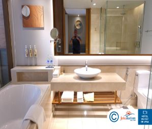 Poze Hotel Renaissance Phuket Resort And Spa Phuket Thailanda