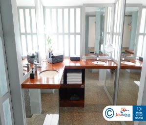 Poze Hotel The Surin Phuket Thailanda