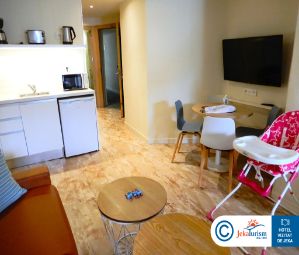 Poze Hovima La Pinta Beachfront Family 12