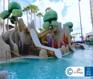 Poze Iberostar Waves Bouganville Playa 12