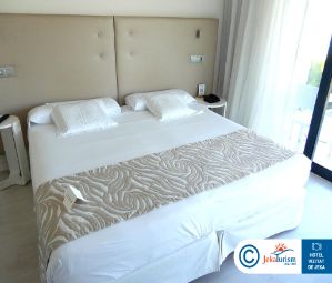 Poze Iberostar Waves Cala Millor Spania