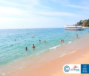 Poze L Azure Hotel 19