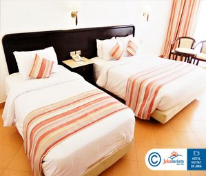 Poze LABRANDA ROYAL MAKADI 6