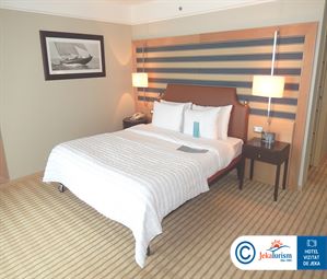 Poze LE MERIDIEN LAV 6