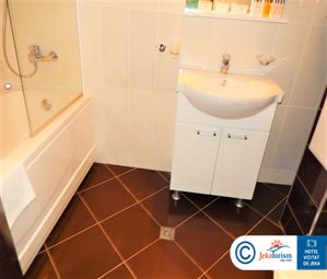 Poze LONG BEACH SHKORPILOVCI 6