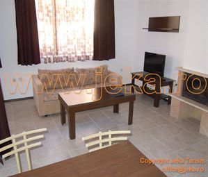 Poze MARIA ANTOANETA 13