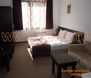 Poze MARIA ANTOANETA 8