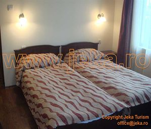 Poze MOUNTAIN ROMANCE 11