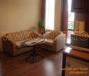 Poze MOUNTAIN ROMANCE 7