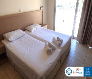 Poze Makronisos Village 8