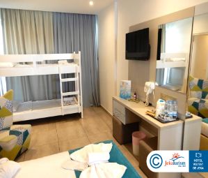 Poze Nicholas Color 6