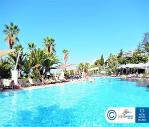 Poze PINE BAY HOLIDAY RESORT 11