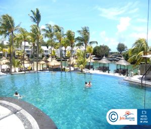 Poze Paradise Cove Boutique 11