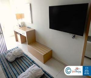 Poze Pernera Beach 11