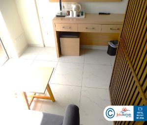 Poze Pernera Beach 13