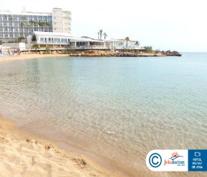 Poze Pernera Beach 21