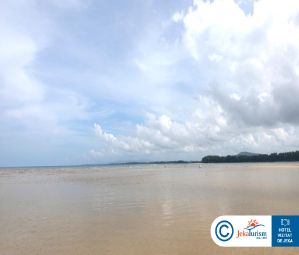 Poze Phuket Marriott Resort Nai Yang Beach 22