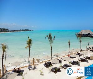 Poze Reef And Beach 11