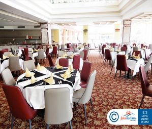 Poze TITANIC PALACE 9