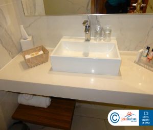 Poze The Blue Ivy 10