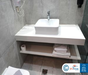 Poze White Olive Premium Lindos Grecia