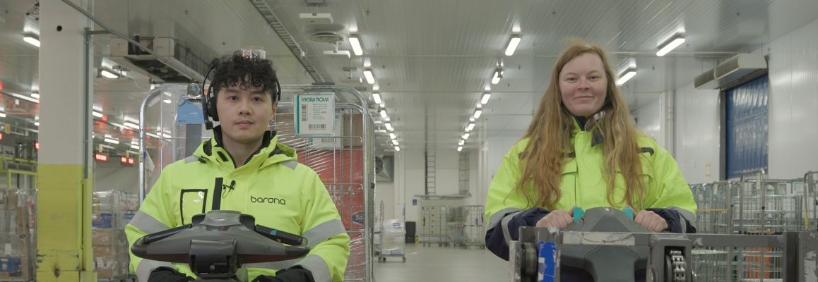 Varastotyöntekijöitä Meira Novalle
