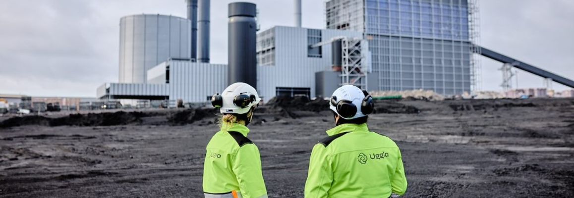 Toimihenkilöitä teollisuusrakennus projekteihin