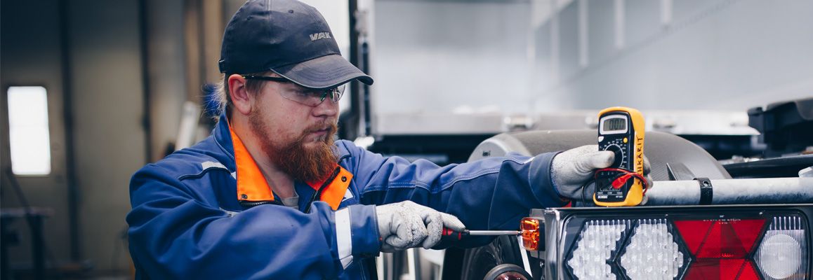 Technician, apprenticeship