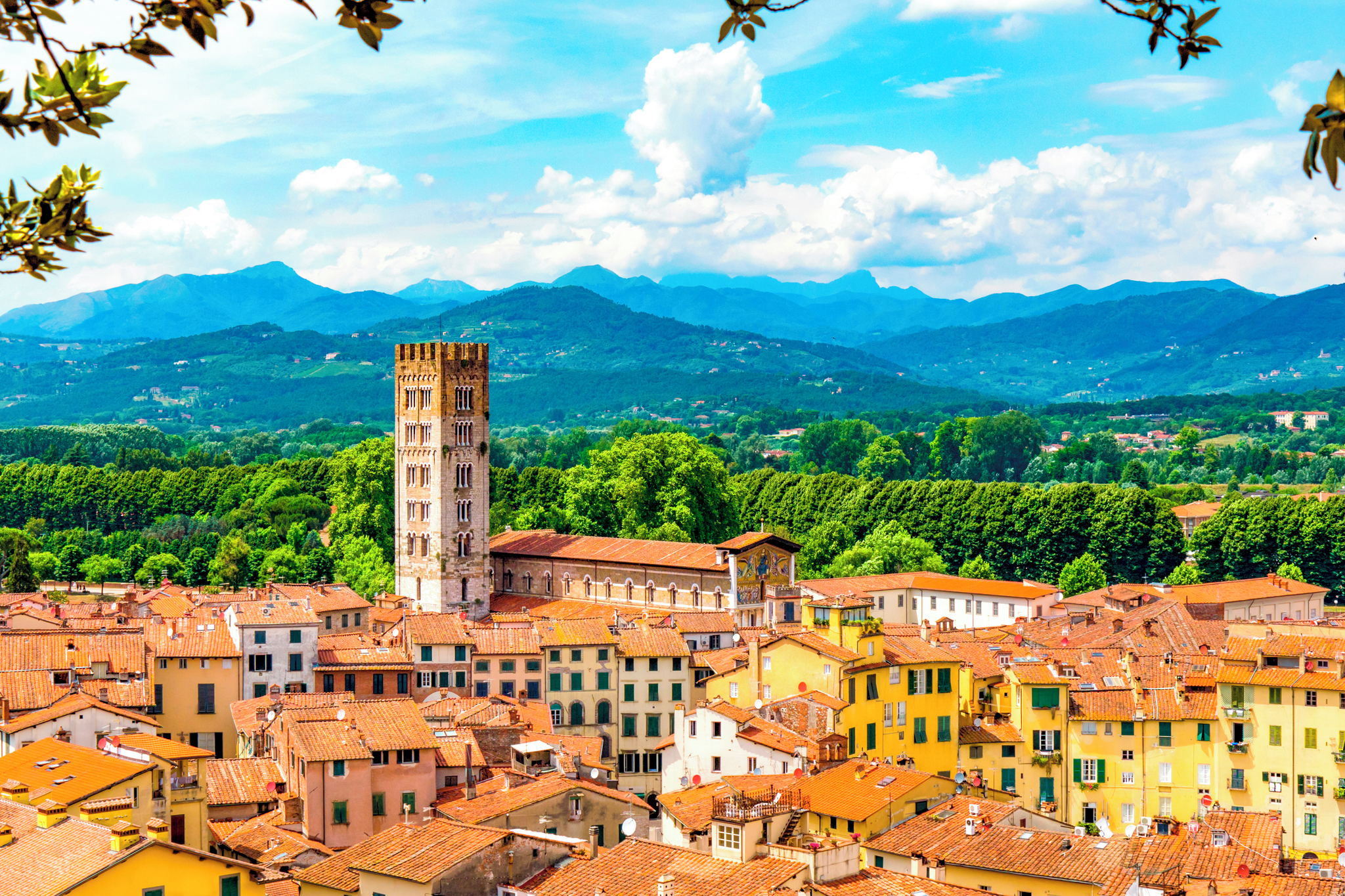 テレビ LUCA ST-BA1-201 LUCA STATION Lucca Railway Station in Lucca, Toscana - Ask AI | mindtrip