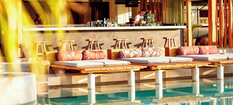 CHQ 79395 The Syntopia 0525 06 RGB 136 DPI For Web