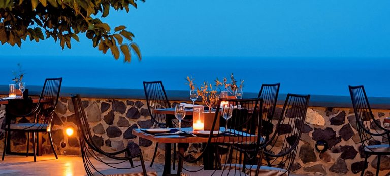 JTR 83988 Amber Light Villas 0123 02 RGB 136 DPI For Web