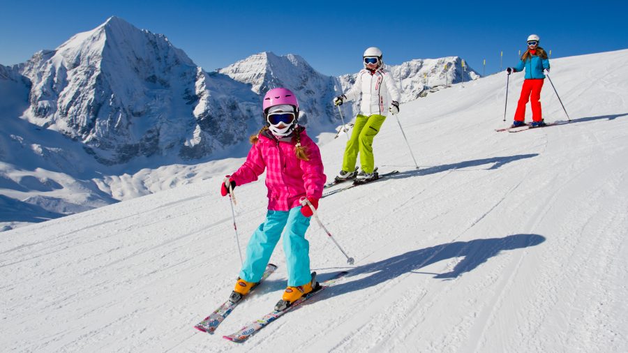 1189092 gs family skiing 155344279 getty