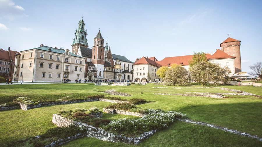 224343 krk wawel castle 0517 03 Web