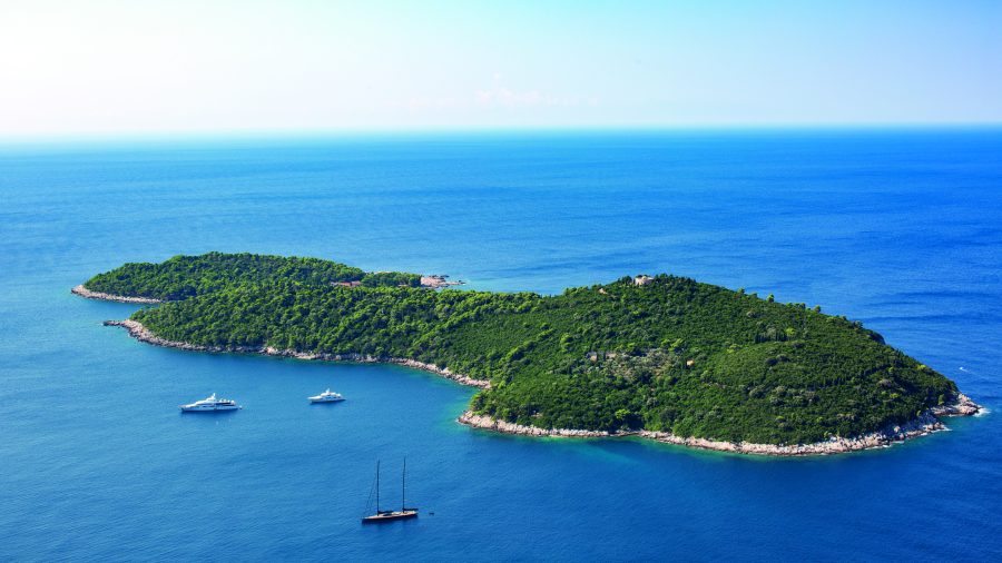 225435 dbv lokrum island 0117 03