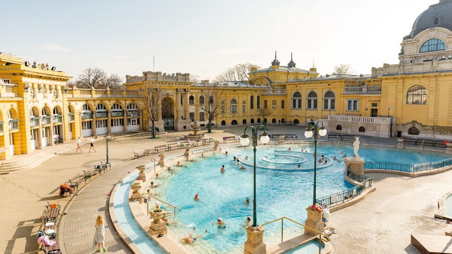 226607 bud szechenyi thermal bath 1016 05 Web