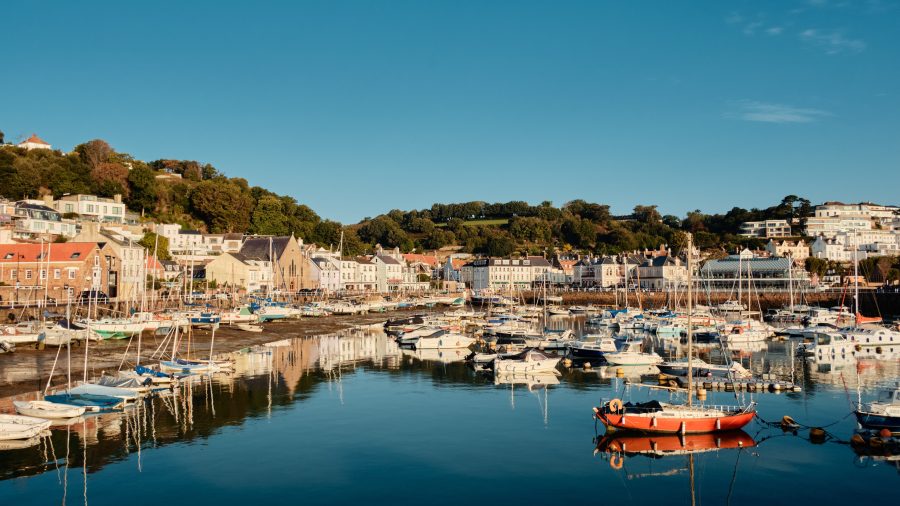 25 09 19 0017 Visit Jersey Saint Aubins XE401724