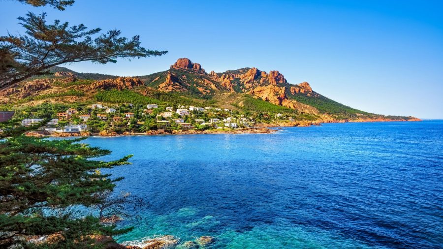 680941 nce cote azur esterel rocks 490225946 getty 2048x2048