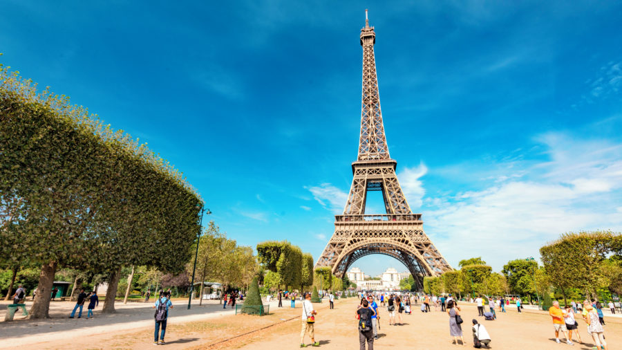 CDG_Paris_Eiffel_Tower_1016_01_RGB-136-DPI-For-Web