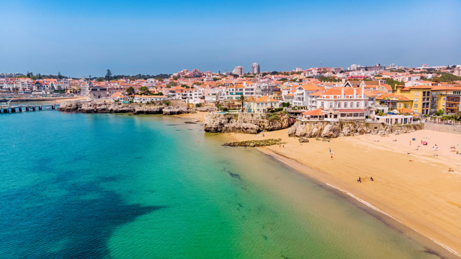 LIS_Cascais_city_Beach_1050396676_Getty_RGB-136-DPI-For-Web